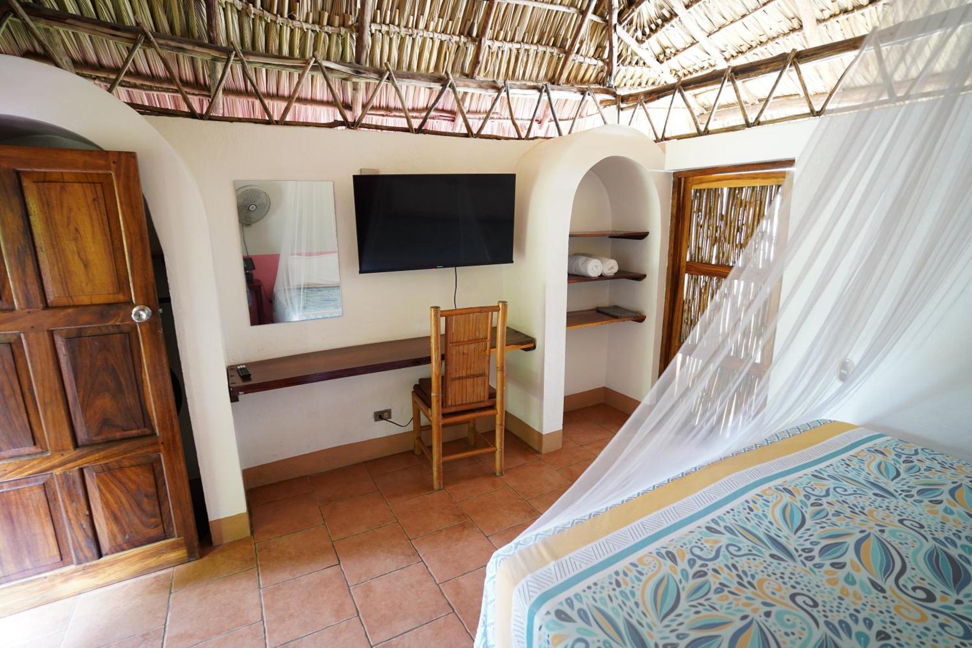 Hotel Mariposa León Esterno foto