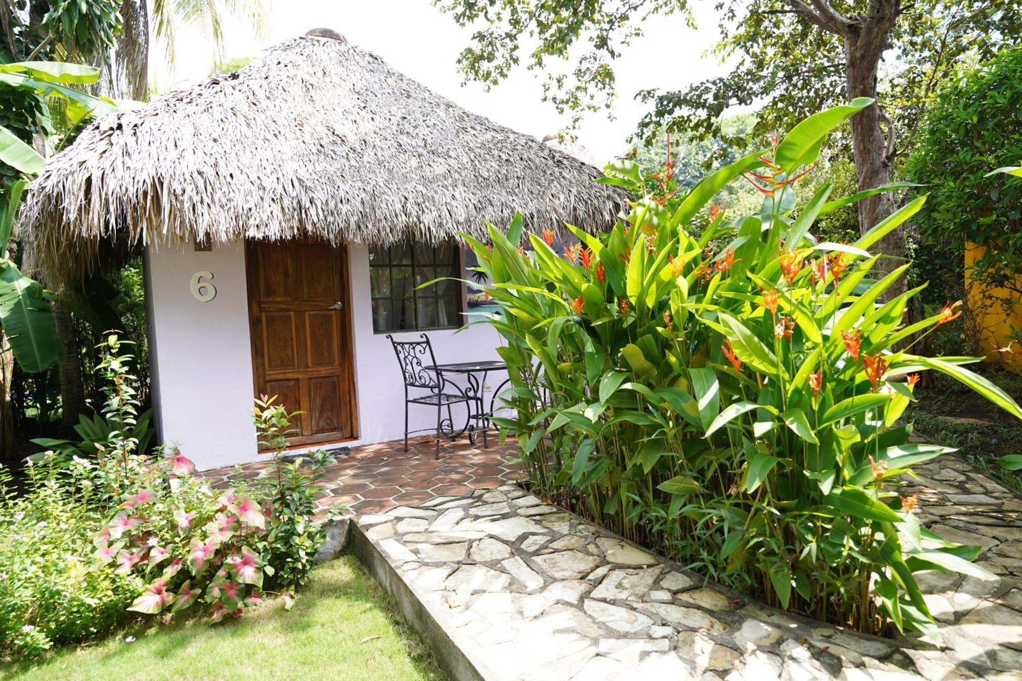 Hotel Mariposa León Esterno foto
