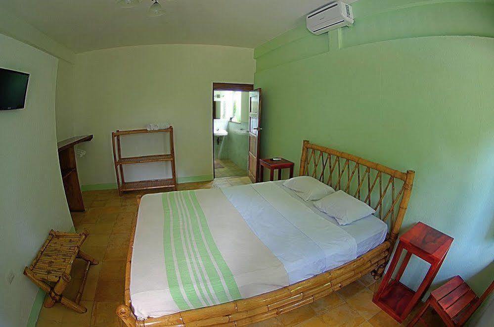 Hotel Mariposa León Esterno foto