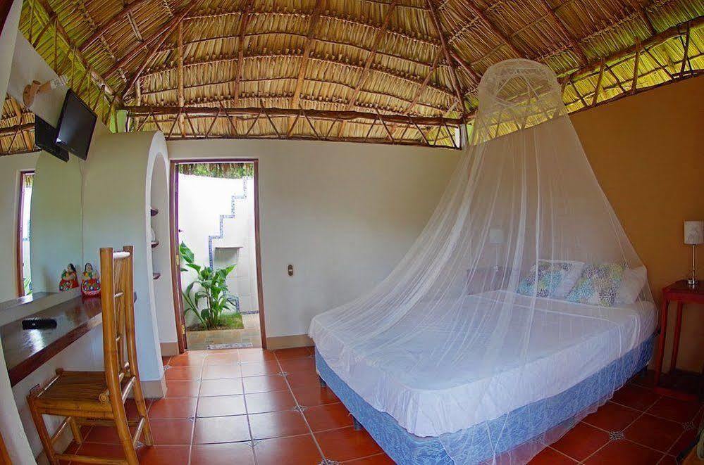 Hotel Mariposa León Esterno foto