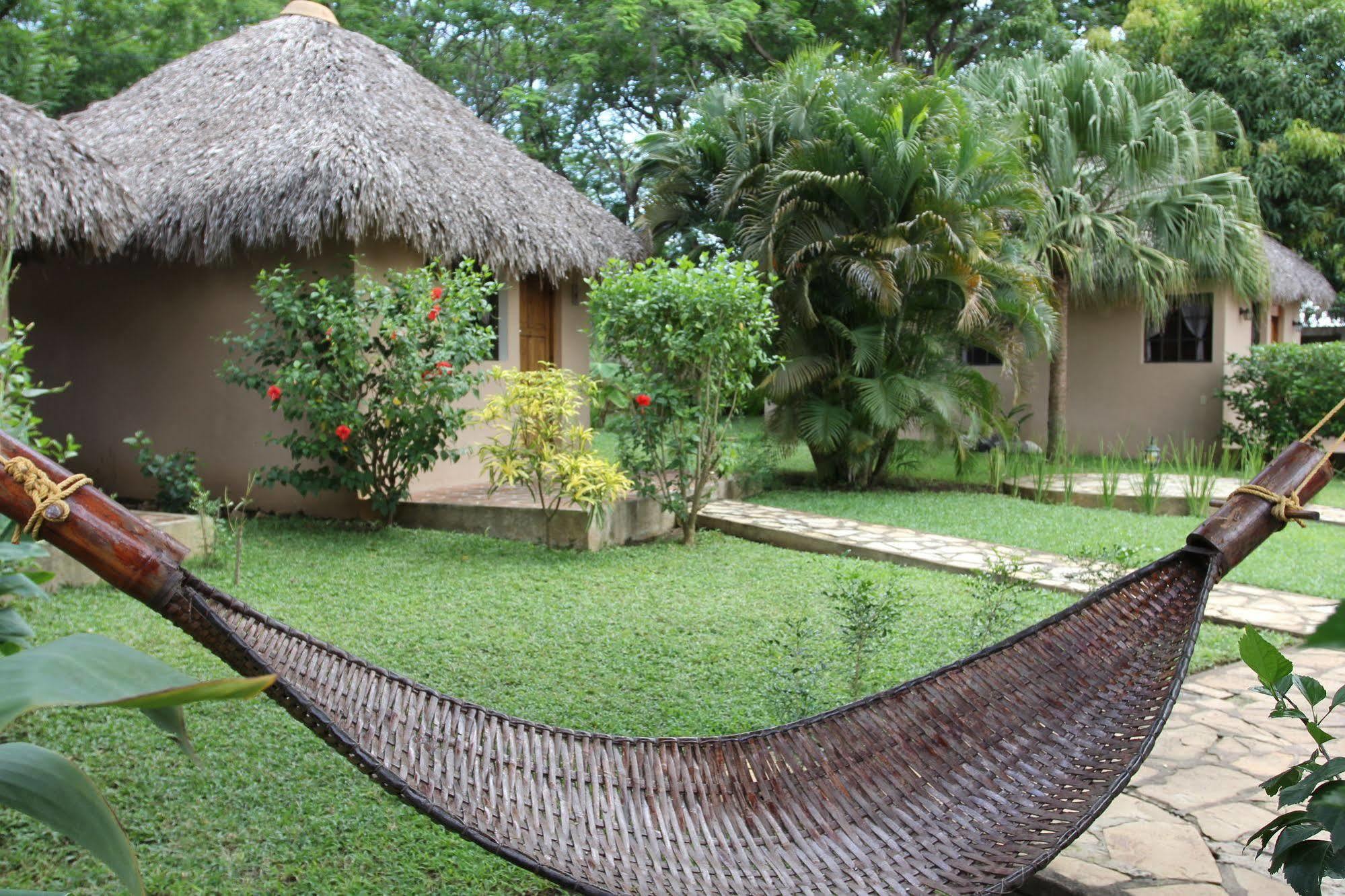 Hotel Mariposa León Esterno foto
